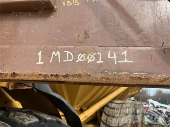 CAT D400 Σπαστό Dump Truck ADT