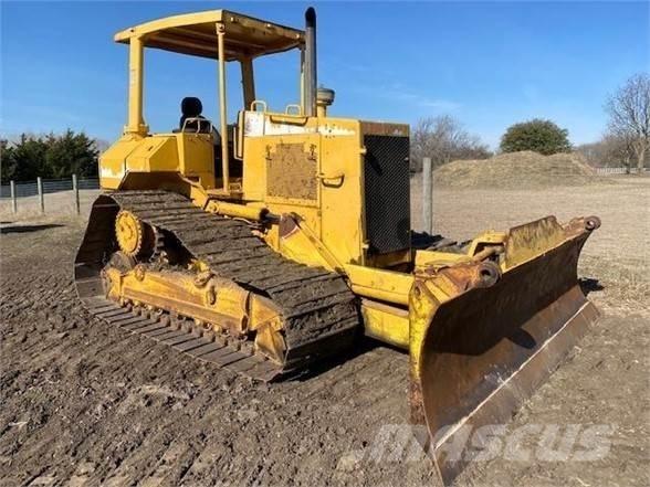 CAT D5M LGP Μπουλντόζες με ερπύστριες
