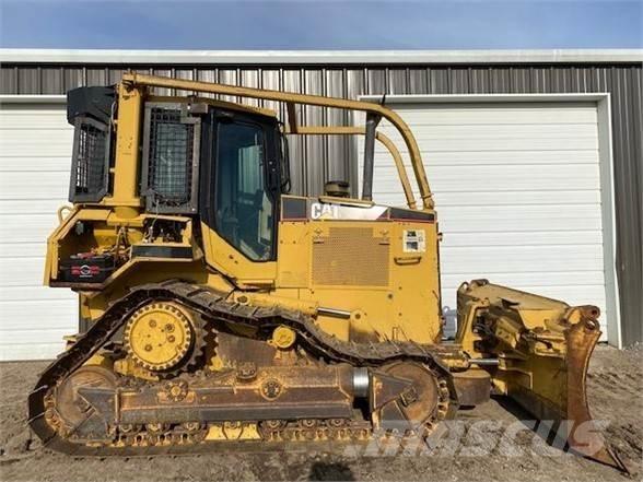 CAT D5M XL Μπουλντόζες με ερπύστριες