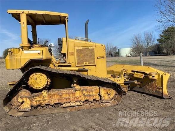 CAT D5N Μπουλντόζες με ερπύστριες