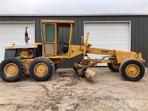 John Deere 570 Γκρέιντερς