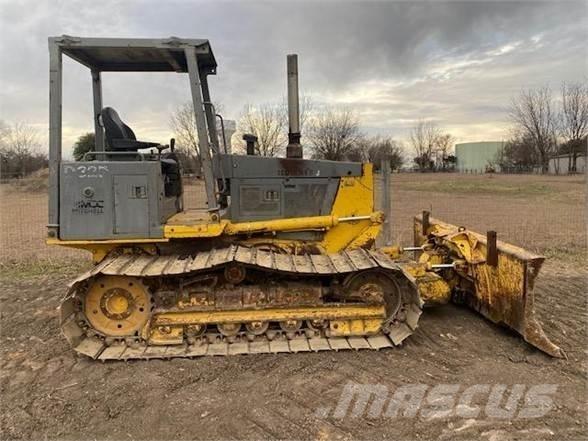 Komatsu D32P-1 Μπουλντόζες με ερπύστριες