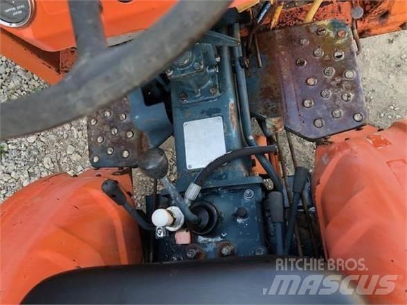 Kubota B7100 Τρακτέρ