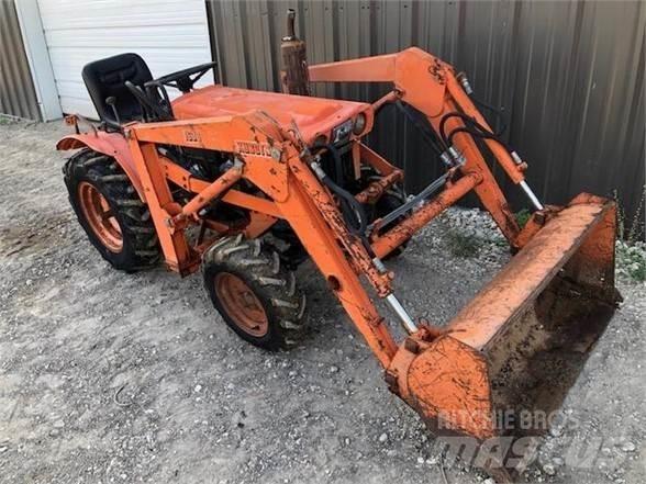 Kubota B7100 Τρακτέρ