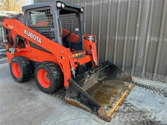 Kubota SSV65 Φορτωτάκια
