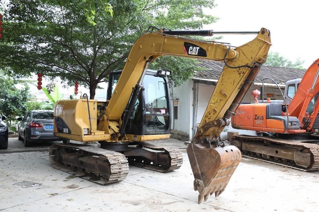 CAT 307 D Εκσκαφείς με ερπύστριες