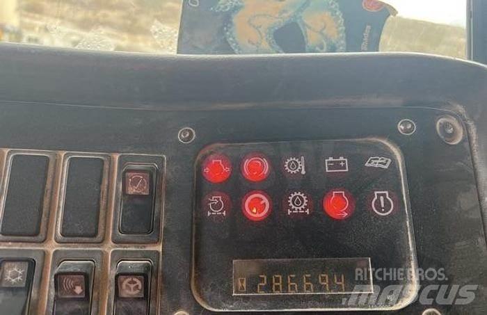 CAT 771D Dumpers εργοταξίου