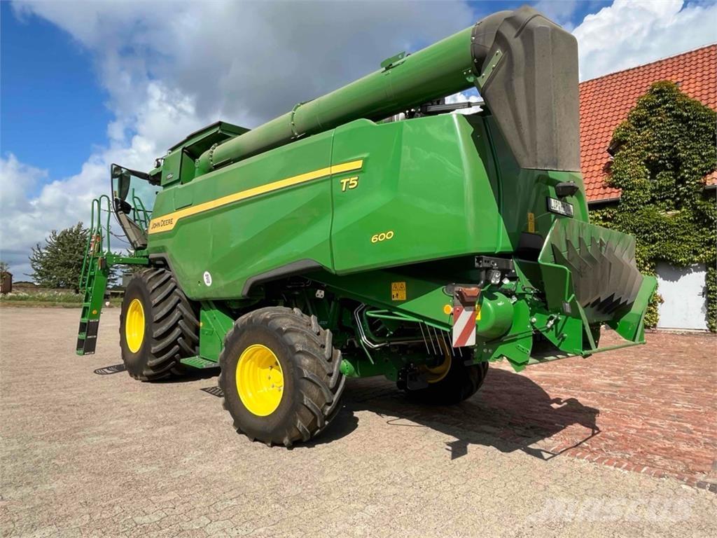 John Deere T5 600 Θεριζοαλωνιστικές μηχανές