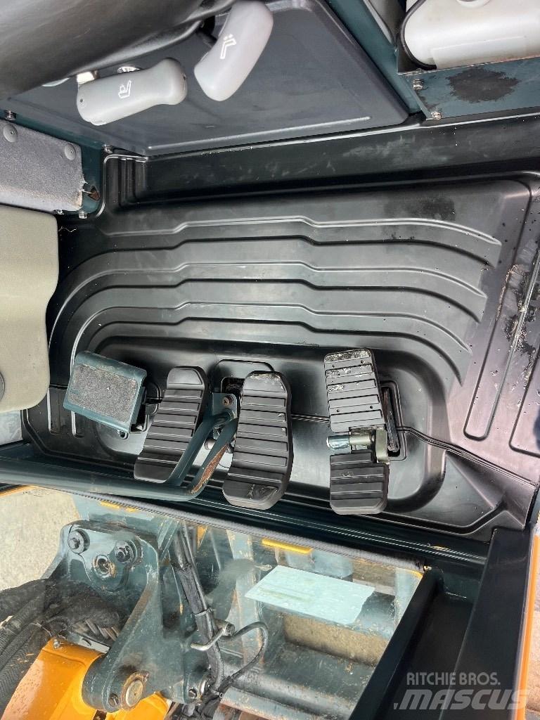 Hyundai R30 Z-9AK Εκσκαφάκι (διαβολάκι) < 7t