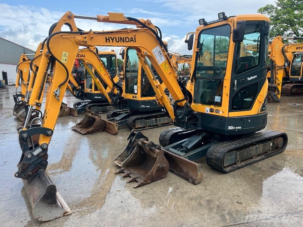 Hyundai R30 Z-9AK Εκσκαφάκι (διαβολάκι) < 7t
