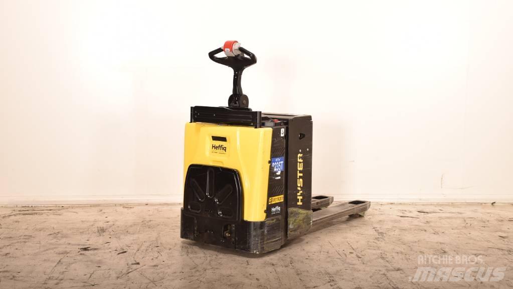 Hyster P 2.0 S Χειροκίνητο περονοφόρο ανυψωτικό με πλατφόρμα