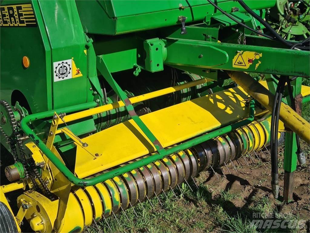 John Deere 590 Πρέσες κυλινδρικών δεμάτων