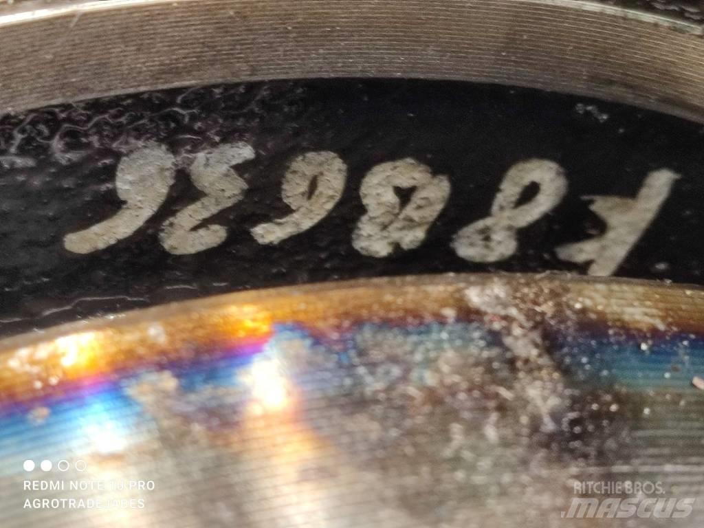 Kramer 750 hub Άξονες