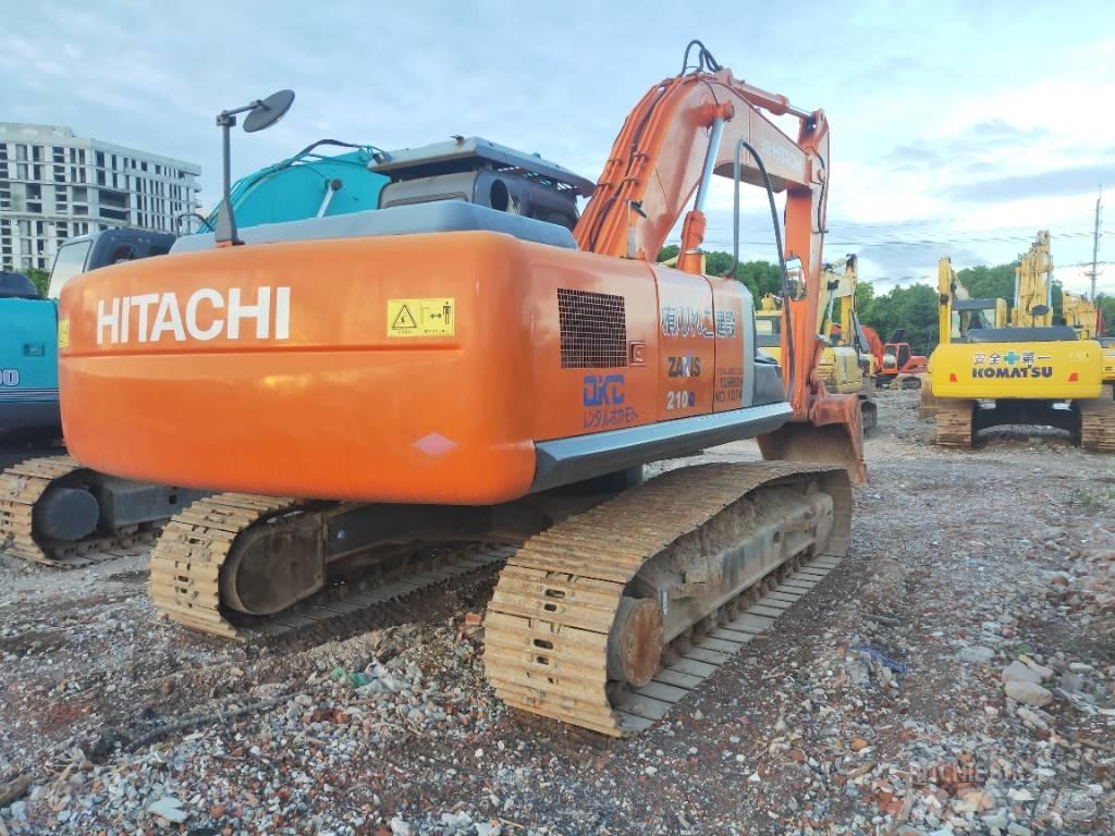 Hitachi ZX 210 Εκσκαφείς με ερπύστριες
