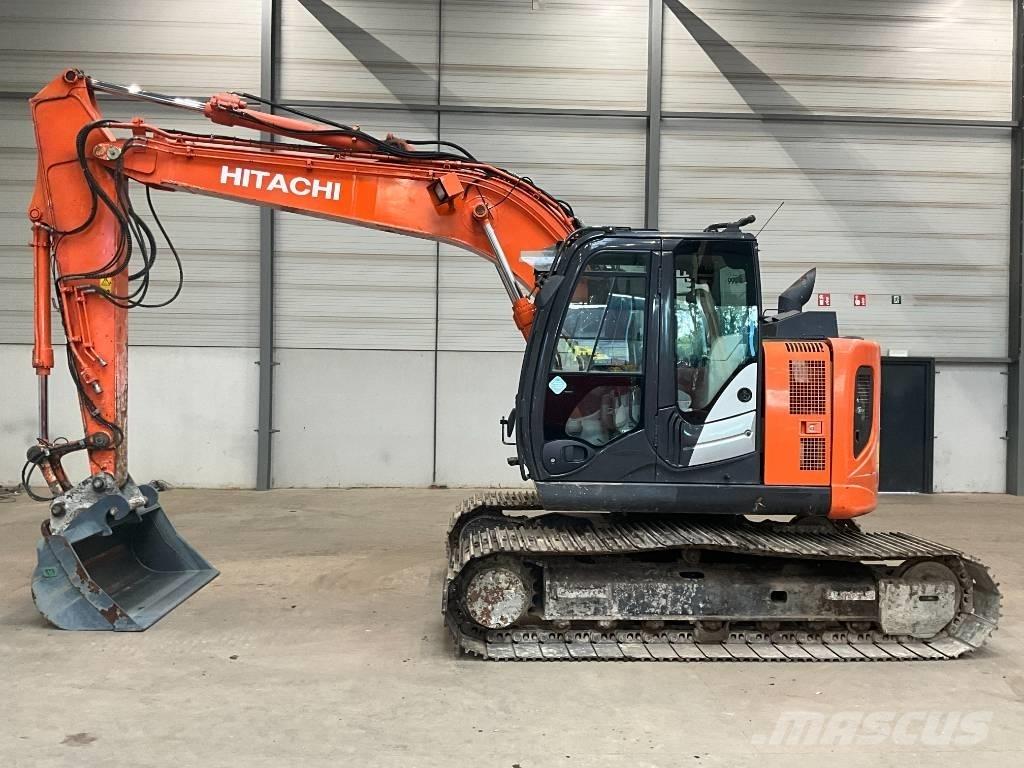 Hitachi ZX 135 US-6 Εκσκαφείς με ερπύστριες