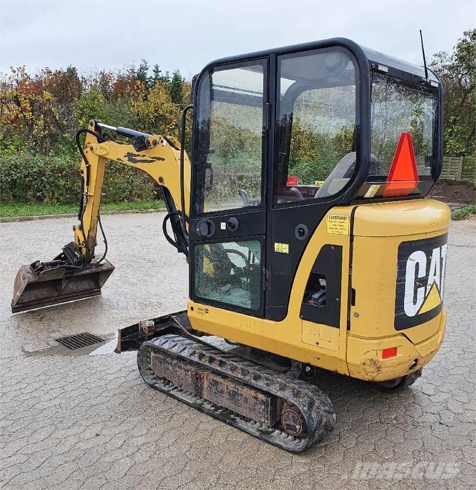 CAT 301.8 C Εκσκαφάκι (διαβολάκι) < 7t