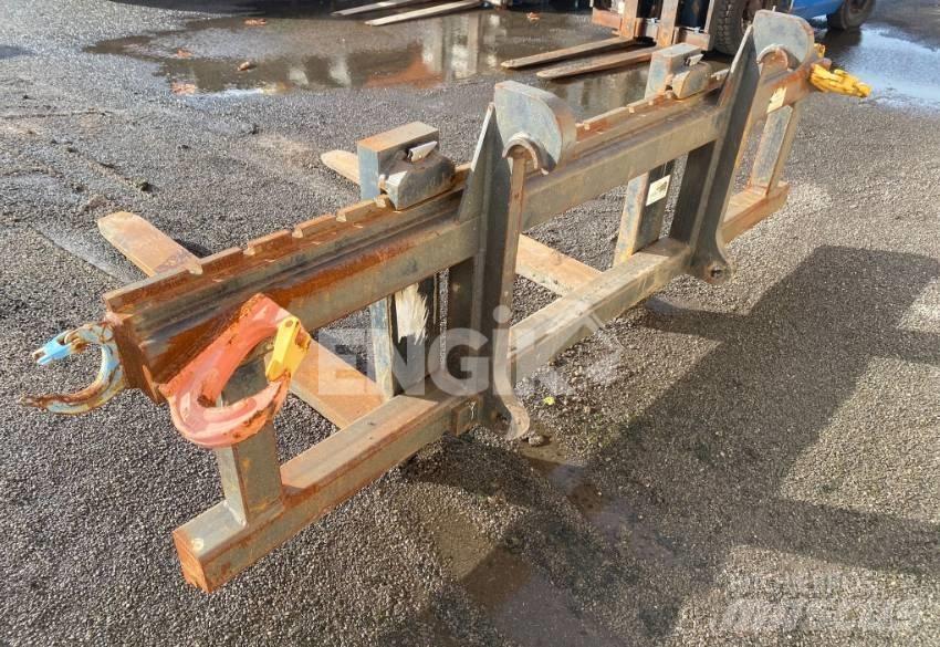 CAT Fourches Φορτωτές με λάστιχα (Τροχοφόροι)
