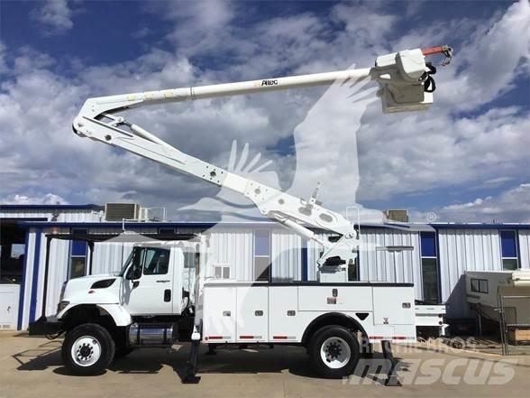 Altec AA55 Εναέριες πλατφόρμες τοποθετημένες σε φορτηγό