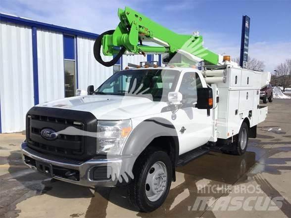 Altec AT40G Εναέριες πλατφόρμες τοποθετημένες σε φορτηγό
