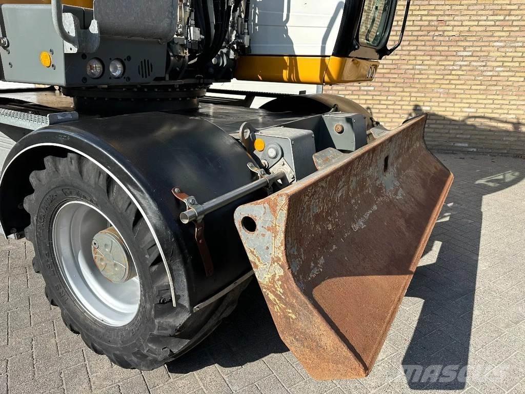 Liebherr A914 Εκσκαφείς με τροχούς - λάστιχα