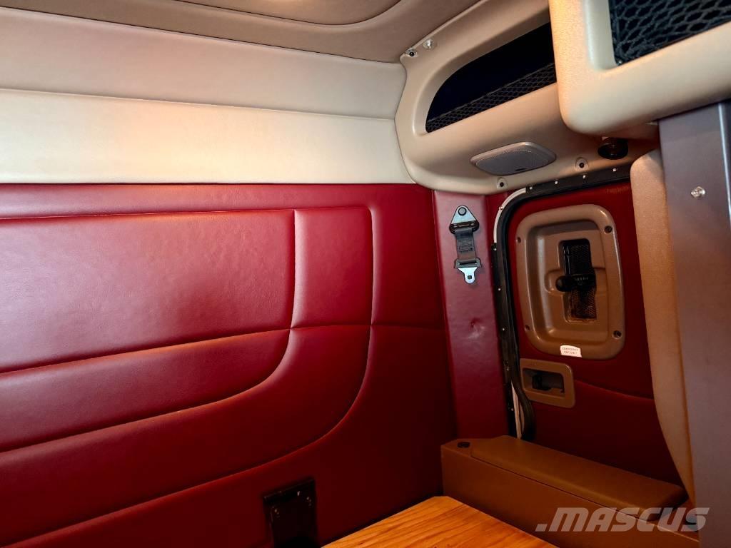 Peterbilt 388 Τράκτορες