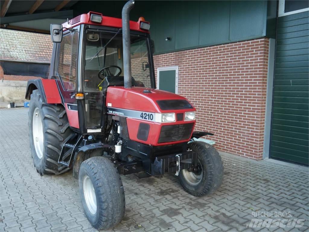 Case IH 4210 XL Τρακτέρ