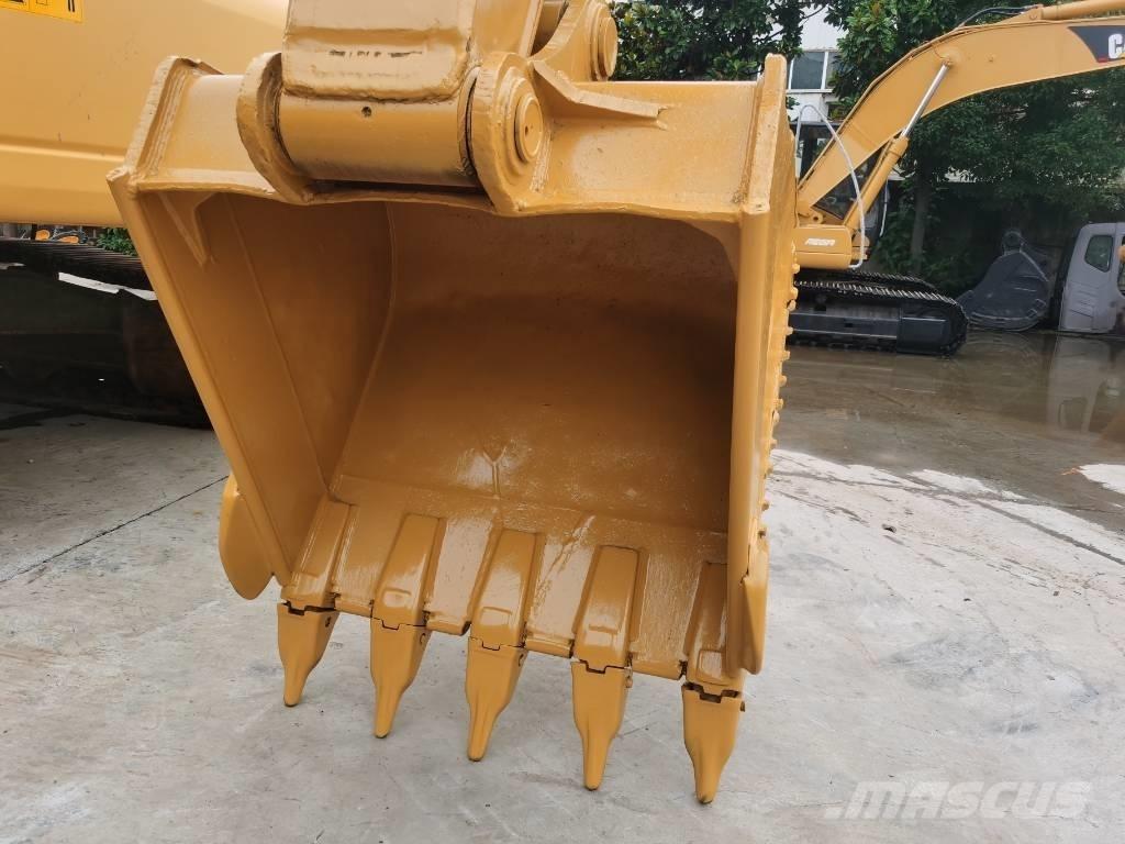 CAT 330 D Εκσκαφείς με ερπύστριες
