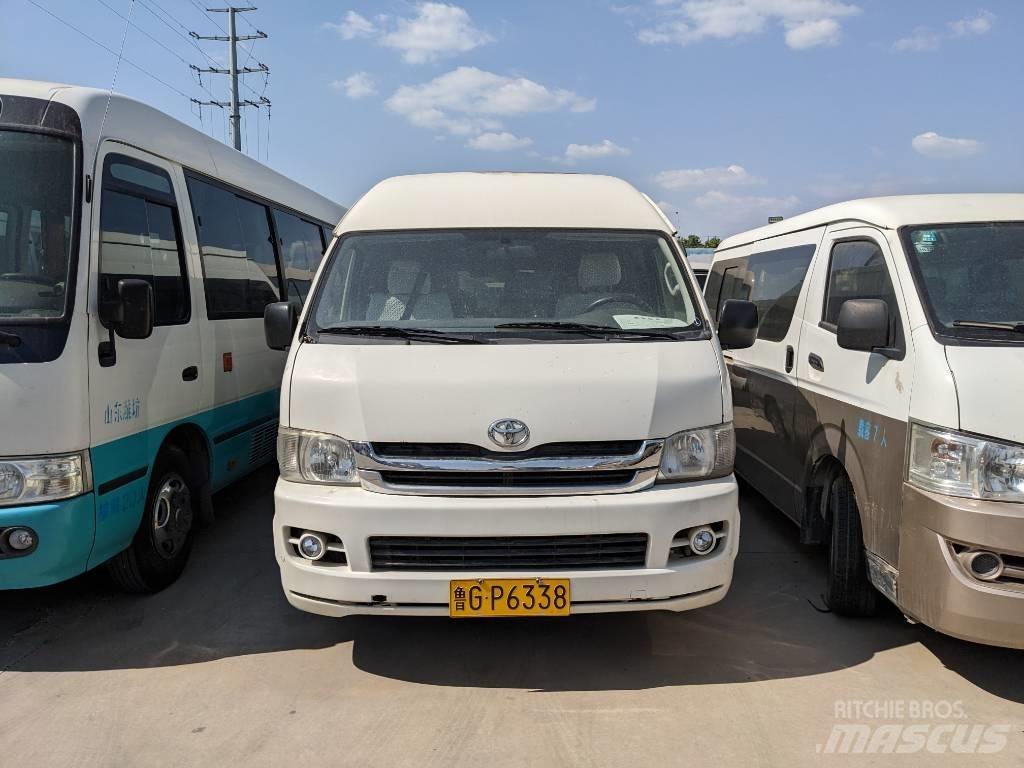 Toyota Hiace Υπεραστικά Λεωφορεία 