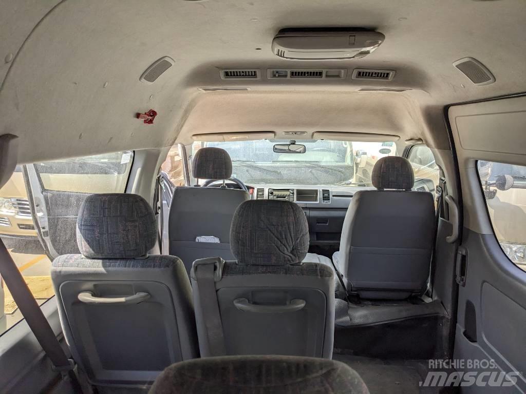 Toyota Hiace Υπεραστικά Λεωφορεία 