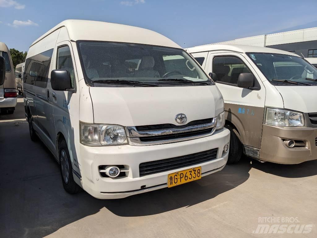 Toyota Hiace Υπεραστικά Λεωφορεία 