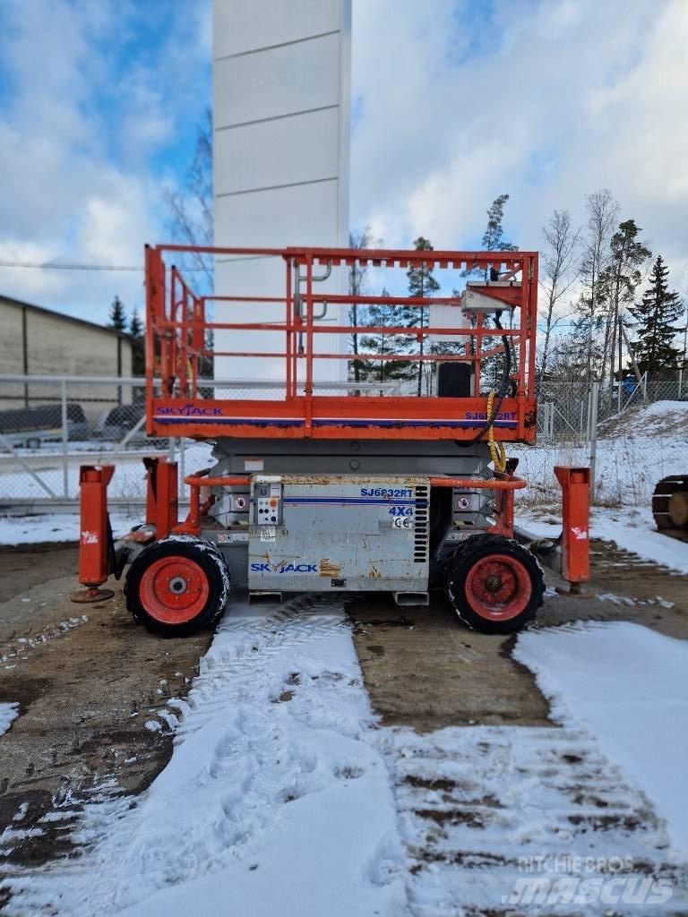 SkyJack SJ 6832 RT Ανυψωτήρες ψαλιδωτής άρθρωσης