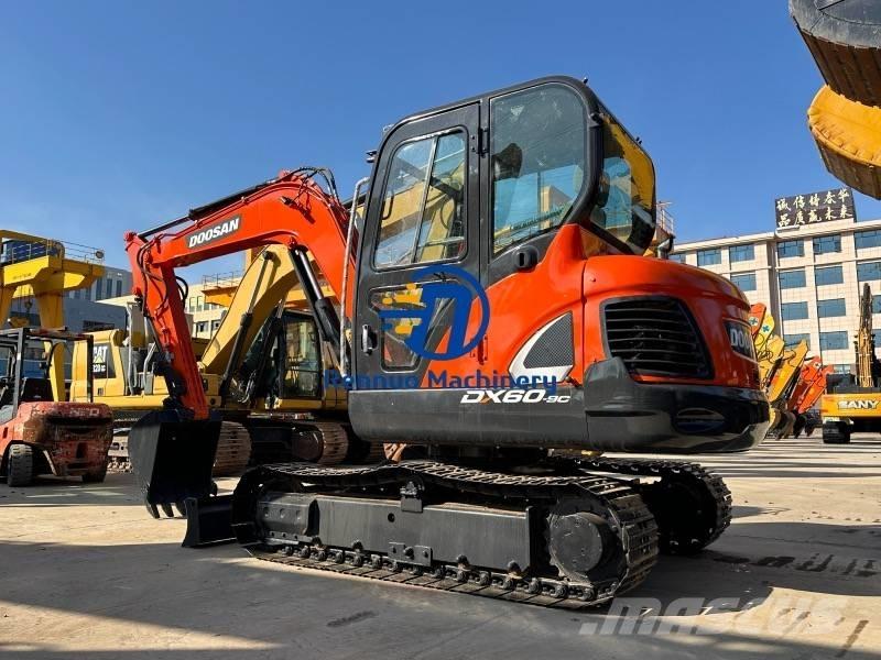 Doosan DX 60 Εκσκαφείς με ερπύστριες