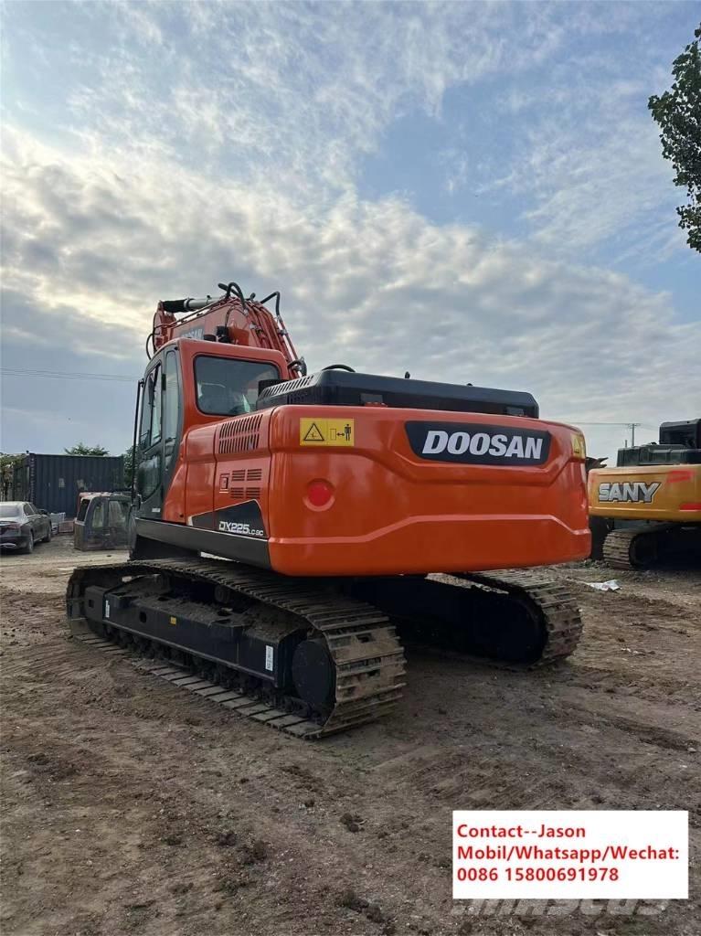 Doosan DX 225 LCA Εκσκαφείς με ερπύστριες