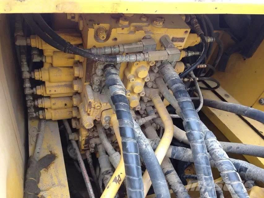 Komatsu pc220-7 Εκσκαφείς με ερπύστριες