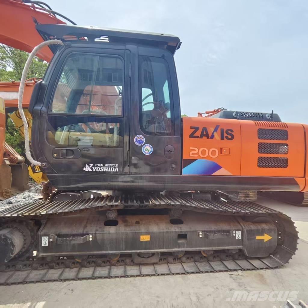 Hitachi ZX 200 Εκσκαφείς με ερπύστριες