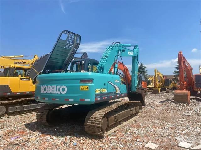Kobelco SK210 Εκσκαφείς με ερπύστριες