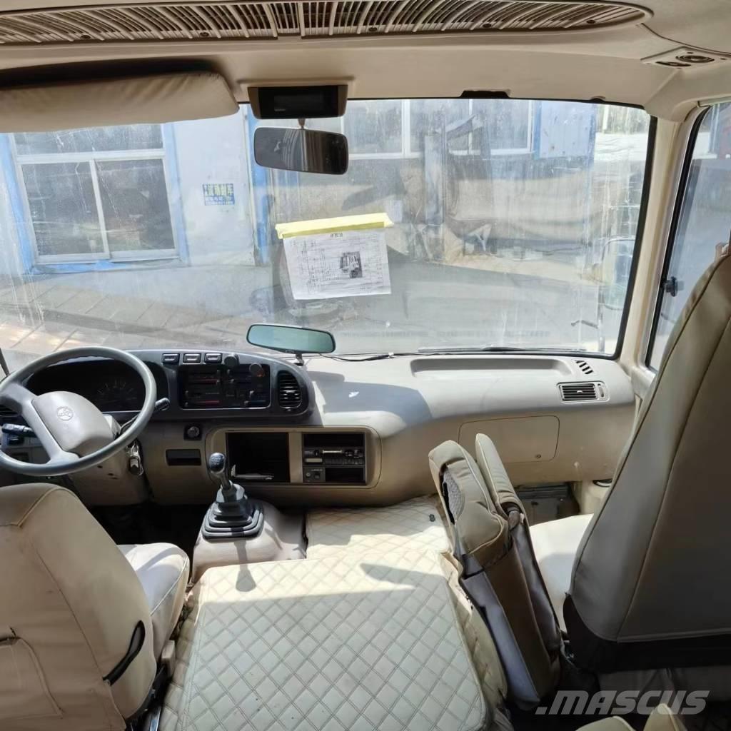 Toyota Coaster Bus Μίνι λεωφορεία