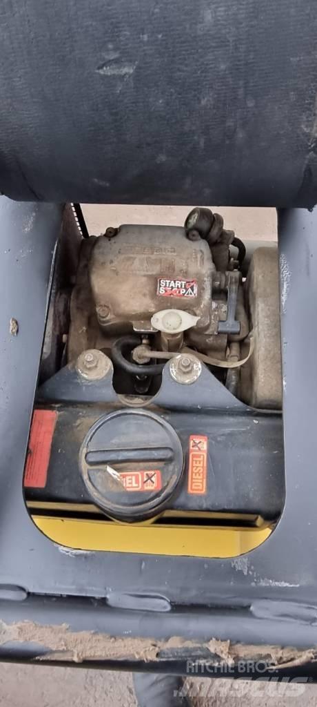 Dynapac LG 500 Επίπεδοι κόπανοι