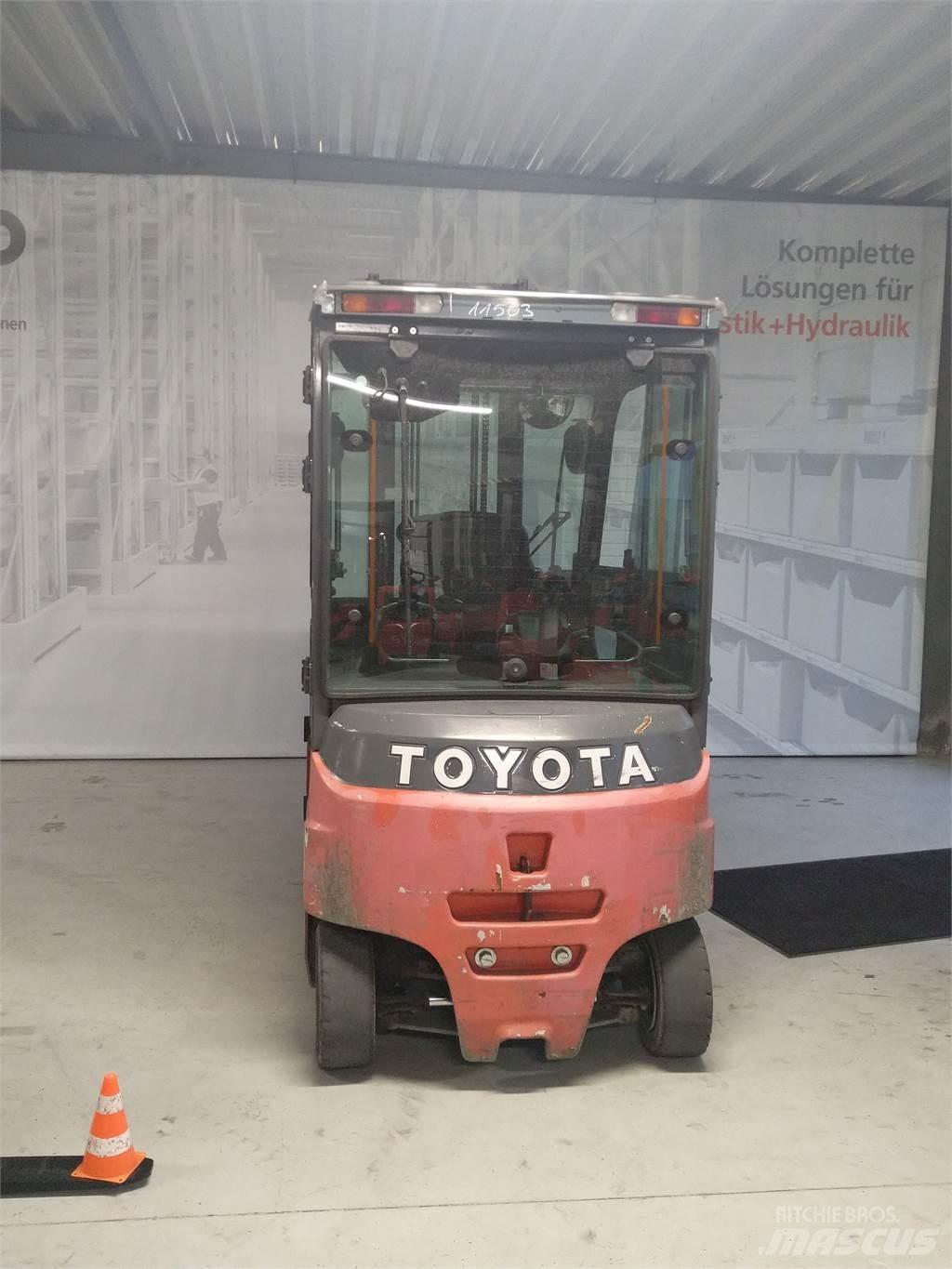 Toyota 8FBMT30 Ηλεκτρικά περονοφόρα ανυψωτικά κλαρκ