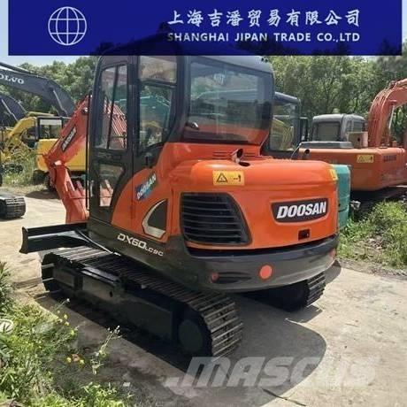 Doosan DX 60 Εκσκαφείς με ερπύστριες