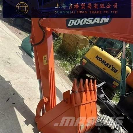 Doosan DX 60 Εκσκαφείς με ερπύστριες