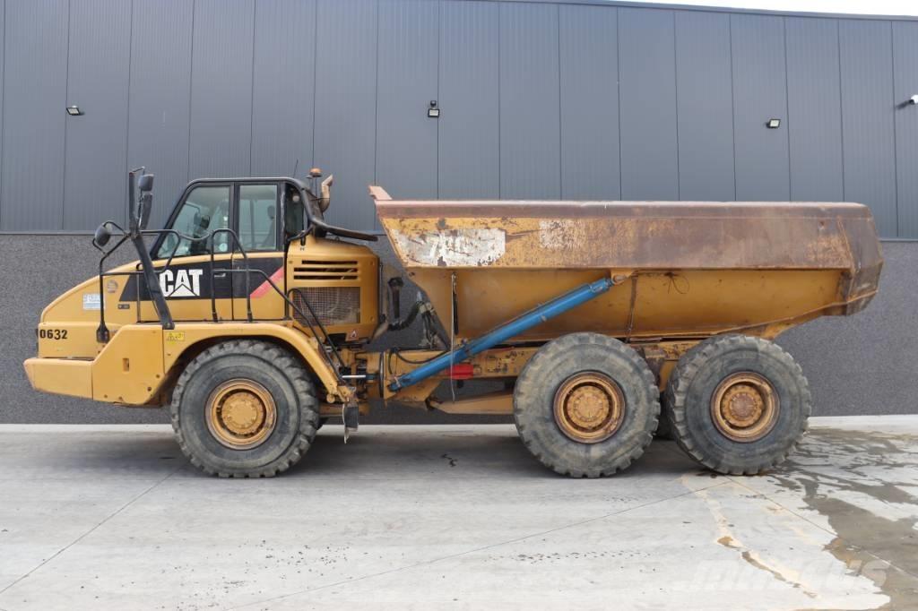 CAT 730 Σπαστό Dump Truck ADT