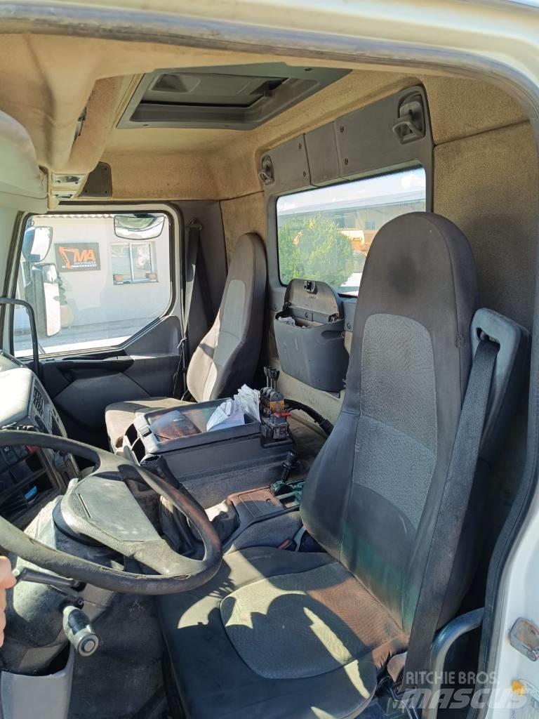 Renault 320 DCI Φορτηγά με Γερανό