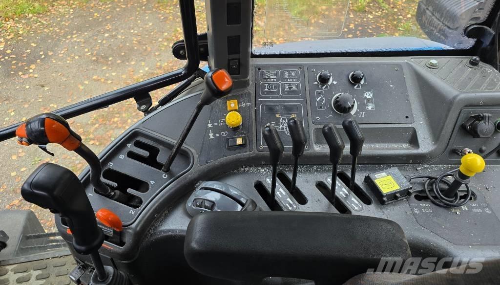 New Holland TM 120 Τρακτέρ