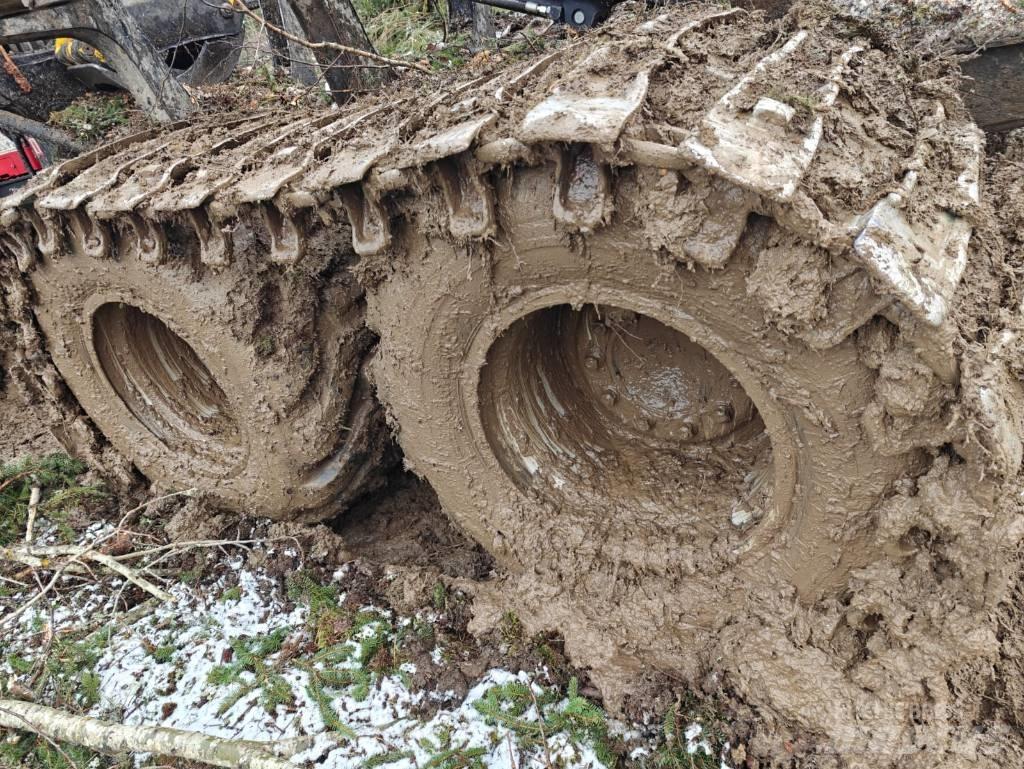 Komatsu 845 Μεταφορείς ξυλείας