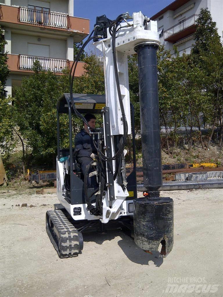 Tescar CF1 Μηχανήματα διάτρησης οριζόντιας-κάθετης