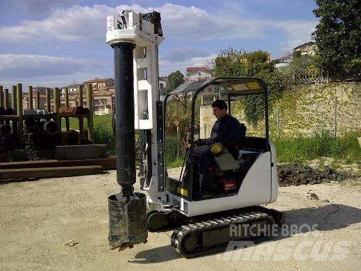 Tescar CF1 Μηχανήματα διάτρησης οριζόντιας-κάθετης