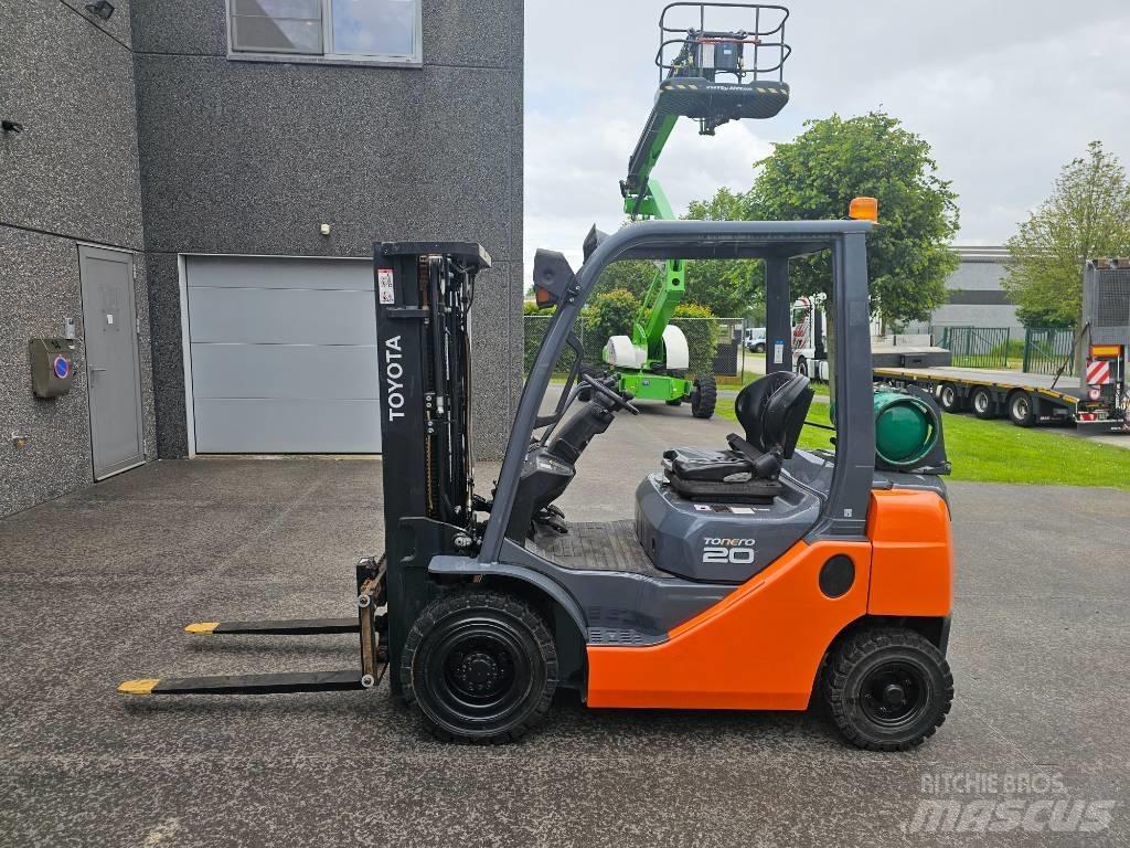 Toyota 02-8 FG F 20 Περονοφόρα ανυψωτικά κλαρκ με φυσικό αέριο LPG