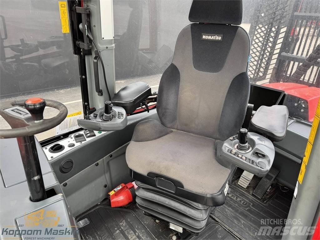 Komatsu 875 Μεταφορείς ξυλείας