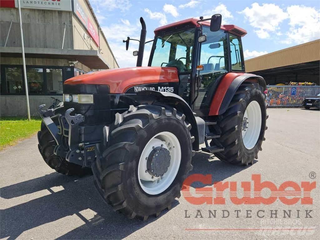 New Holland M 135 Τρακτέρ
